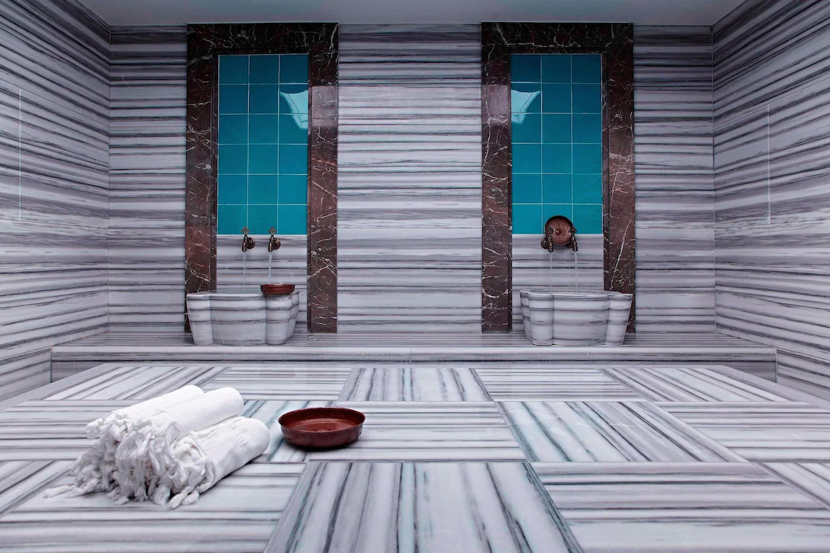 رستوران هتل رنسانس بسفروس استانبول